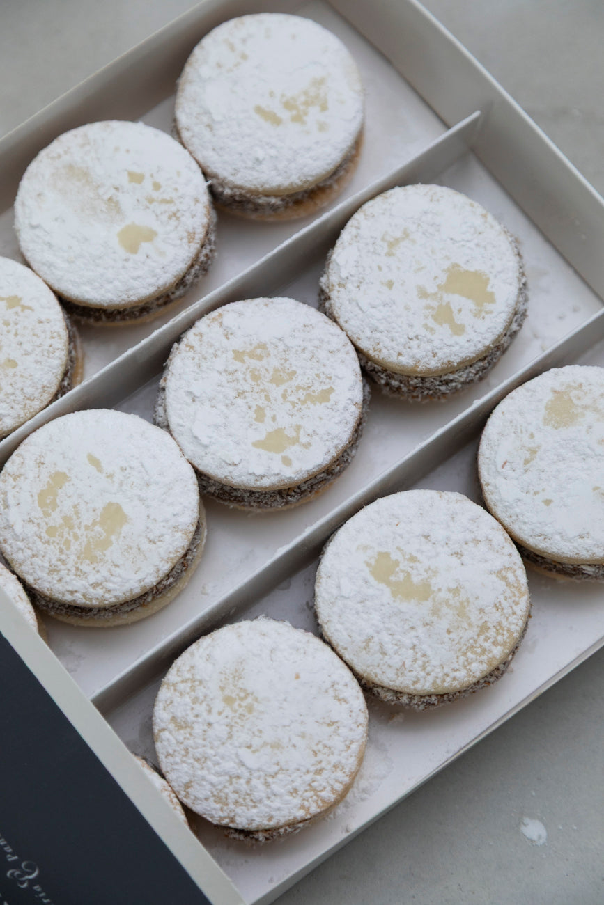 Alfajores x Pan Ajeno